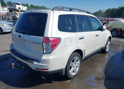 2010 Subaru Forester 2.5X Premium z USA, uszkodzony, nr VIN JF2SH6CC7AH710253